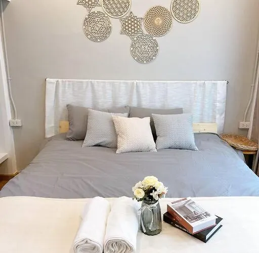 Apartment Unwind In Oldtown, Private Floor, Near Grand Palace Bangkok